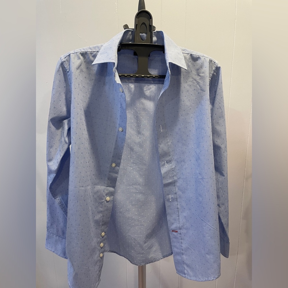 TOMMY HILFIGER BUTTON UP DRESS SHIRT